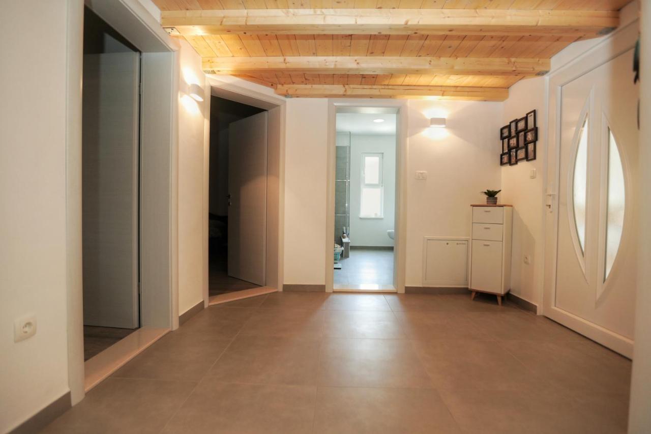 Apartment Tugare Esterno foto